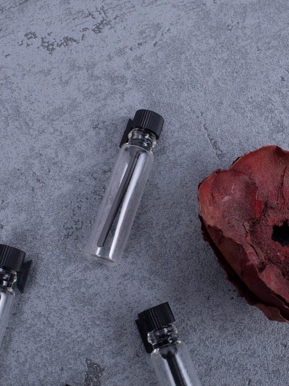 Фиолка 1 мл стекло черный 