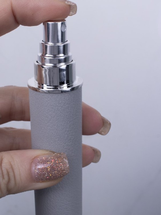 Атомайзер 12 мл Кожаный кофр Серый