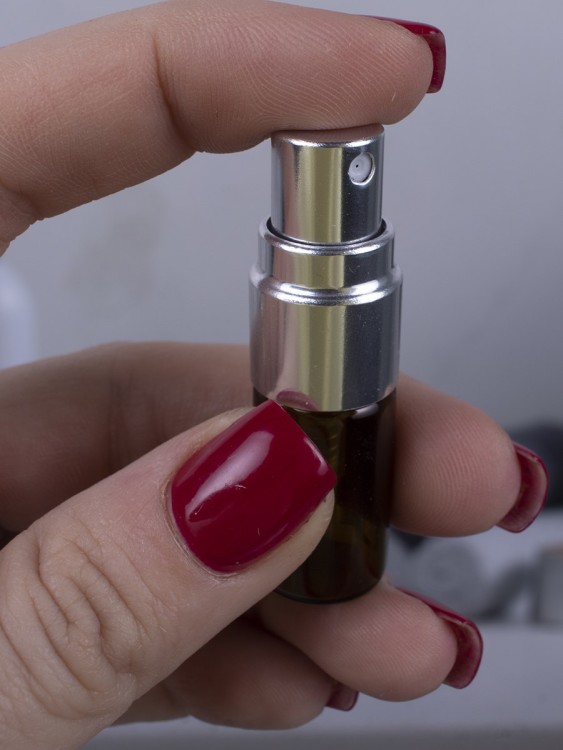 Атомайзер 2мл ТЕМНОЕ СТЕКЛО металический спрей серебро 