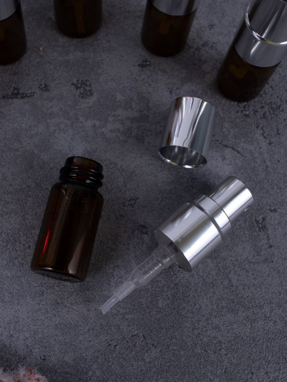 Атомайзер 2мл ТЕМНОЕ СТЕКЛО металический спрей серебро 