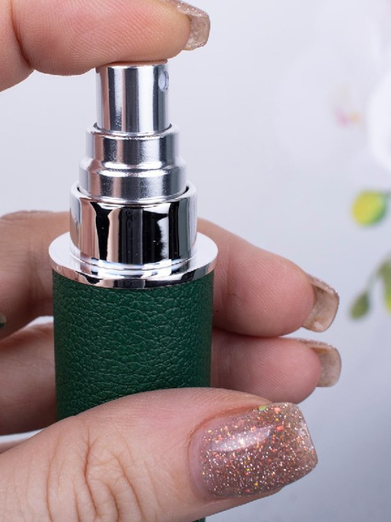 Атомайзер 12 мл Кожаный кофр темно-зеленый