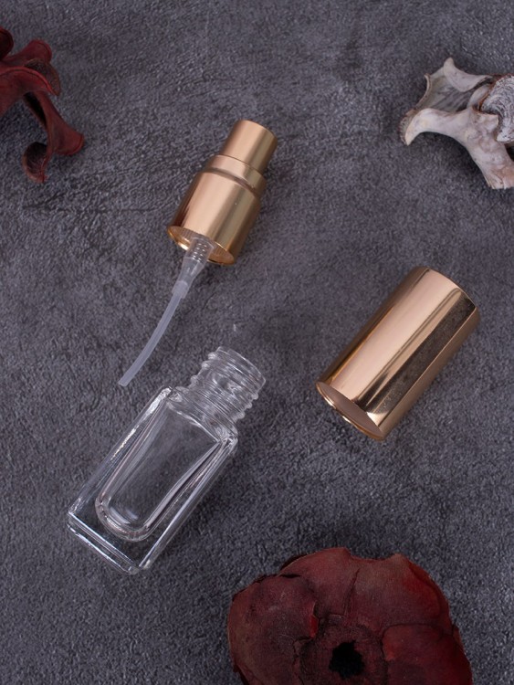 Флакон 3 мл стекло ЗОЛОТО спрей КВАДРАТ  