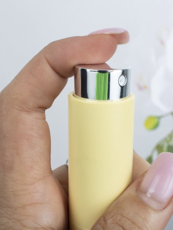 Атомайзер 10 мл Желтый  ПОМАДКА  Лето